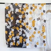 TT228 Satin scarf in Yellow Roses