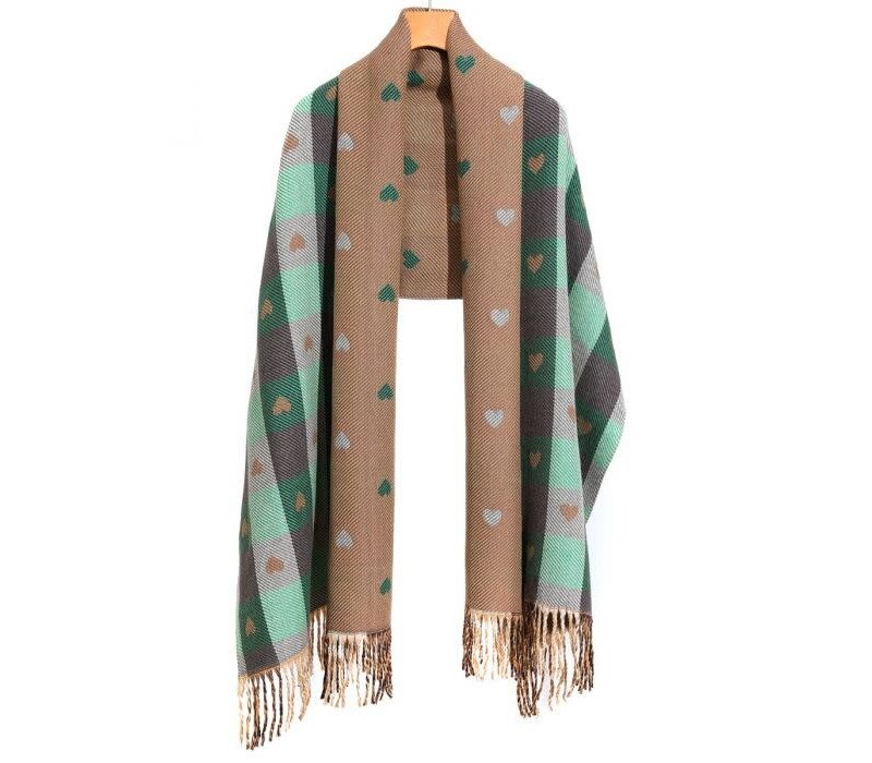 WS019 love heart pattern two tone wool scarf in Green