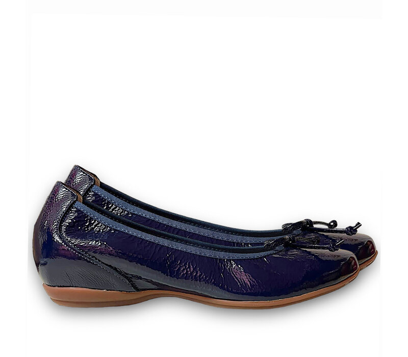 Wonders A-30130 Navy Patent Pumps