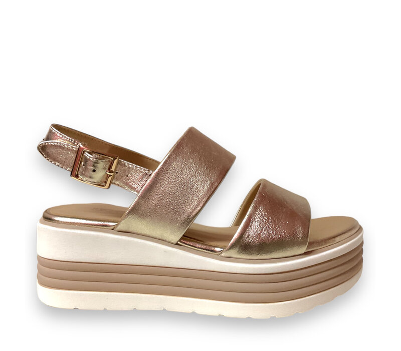 Regarde le Ciel SHEYLA Gold Platform Sandals