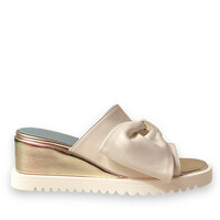 MarcoMoreo F161JNL Cream Slip-On Wedge