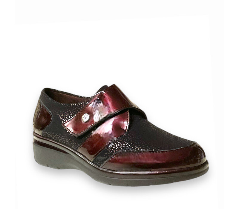 Pitillos 10021 Burgundy Velcro Shoes