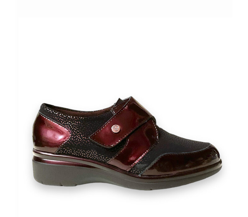 Pitillos 10021 Burgundy Velcro Shoes