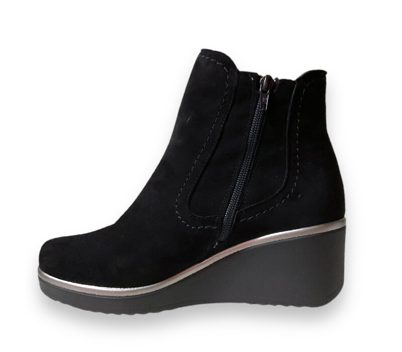 Pitillos 20042 Black Suede Wedge A/Boot