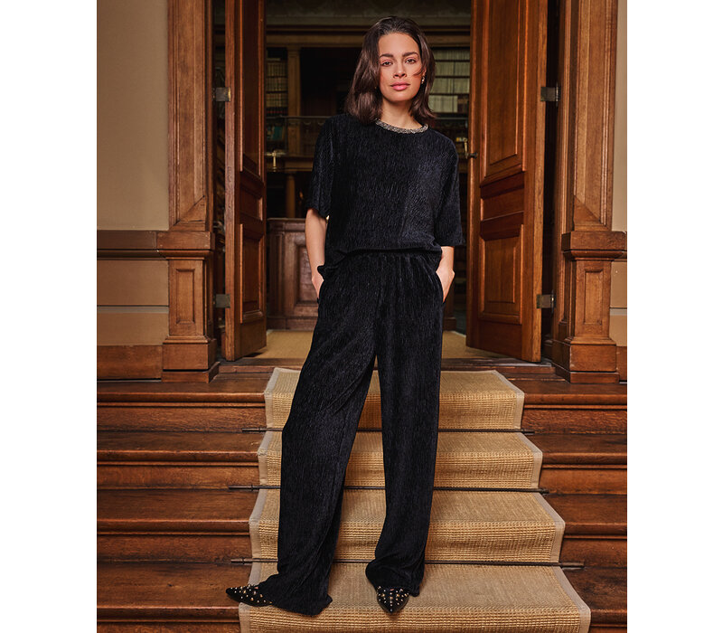Esqualo 30716 Black Velour Plisse Top