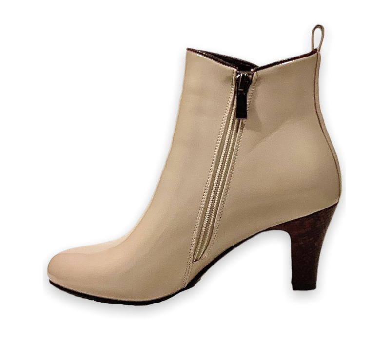REDZ D3136 Beige Patent Boots
