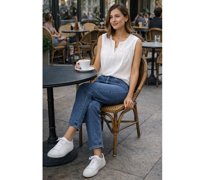 MD’M 4.61.051.13 White Cotton Embroidered Top