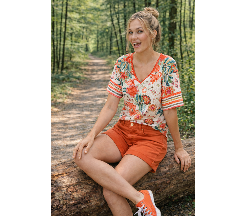 Lola Espeleta SH101 Chili Shorts w/Turn-up