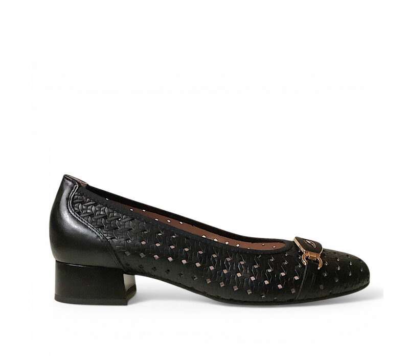 Pitillos 11123 Black Low Heel shoes