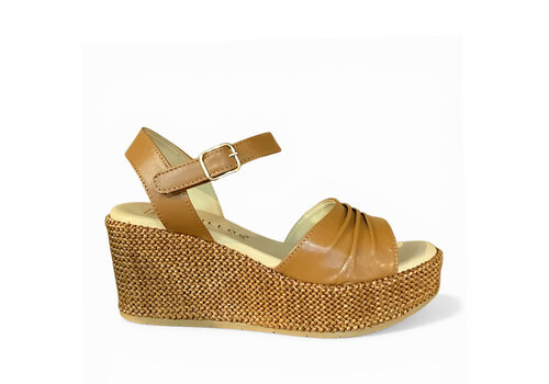 Pitillos Pitillos 11272 Tan Wedge Sandals