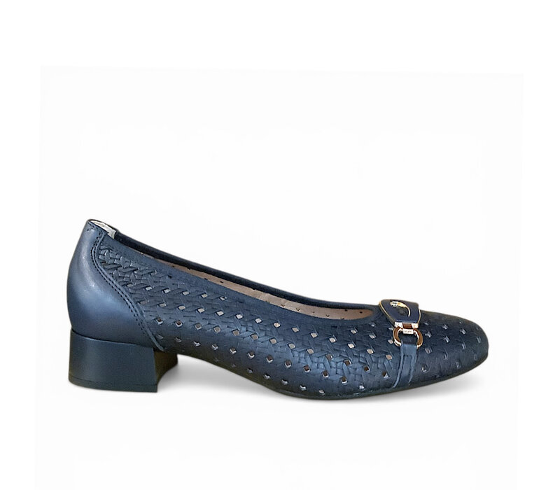 Pitillos 11123 Nave Low Heel Shoes