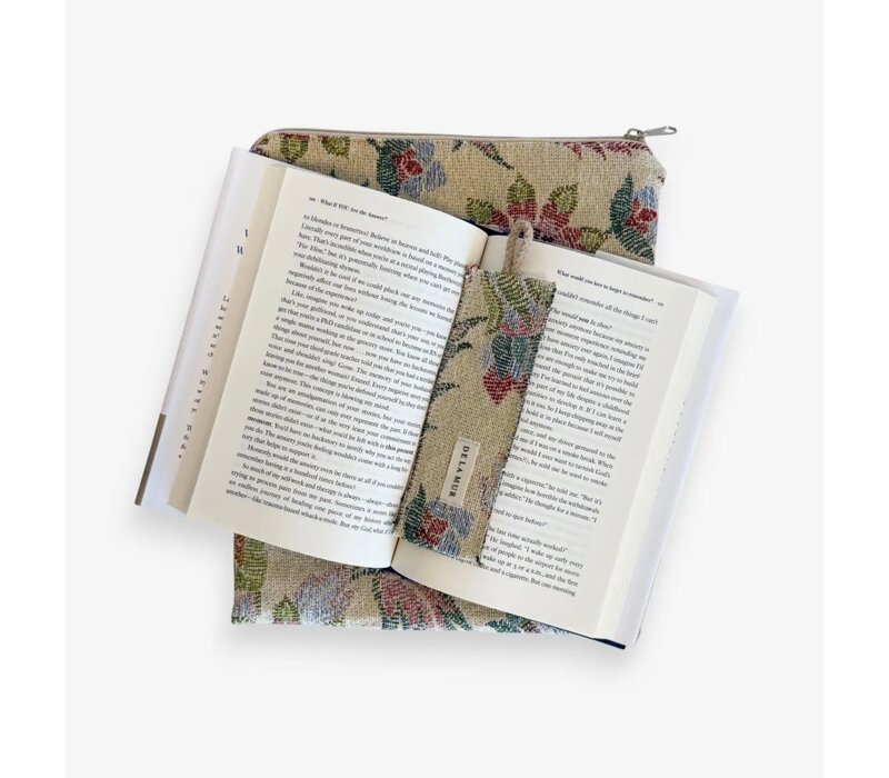 DE LA MUR 866 Fabric Bookcover & Bookmark