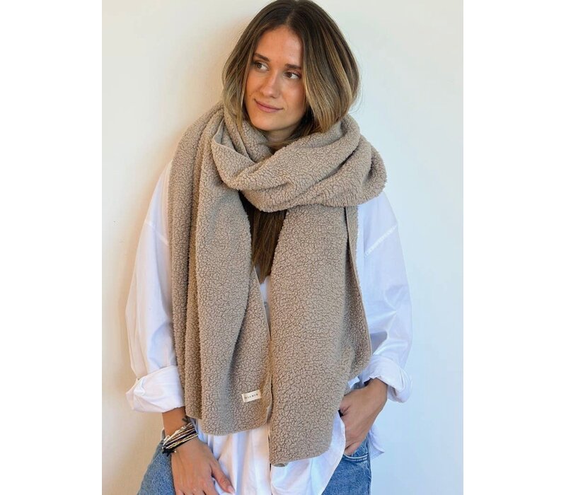 DE LA MUR “SCARFNIEVE” Taupe Polar Fleece Scarf