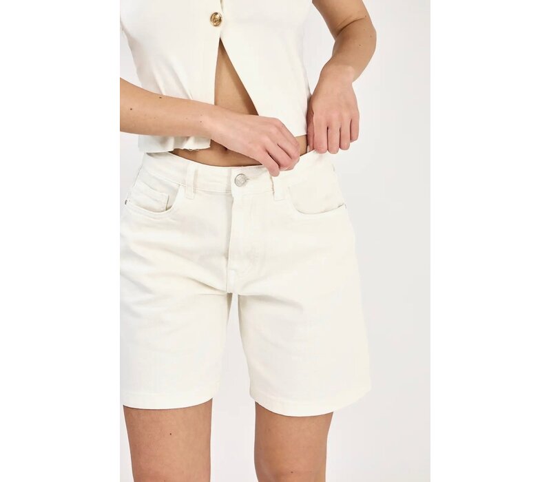 Ana & Lucy “CYRIA” Cream Baggy Shorts