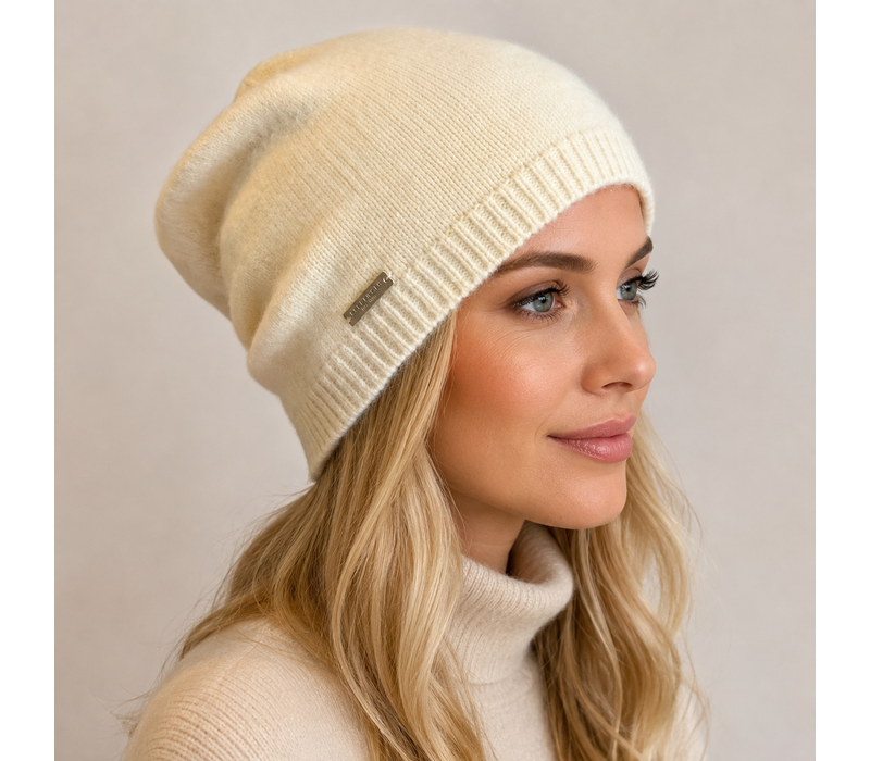 Seeberger 19967 Lemon Beanie in Soft Yarn
