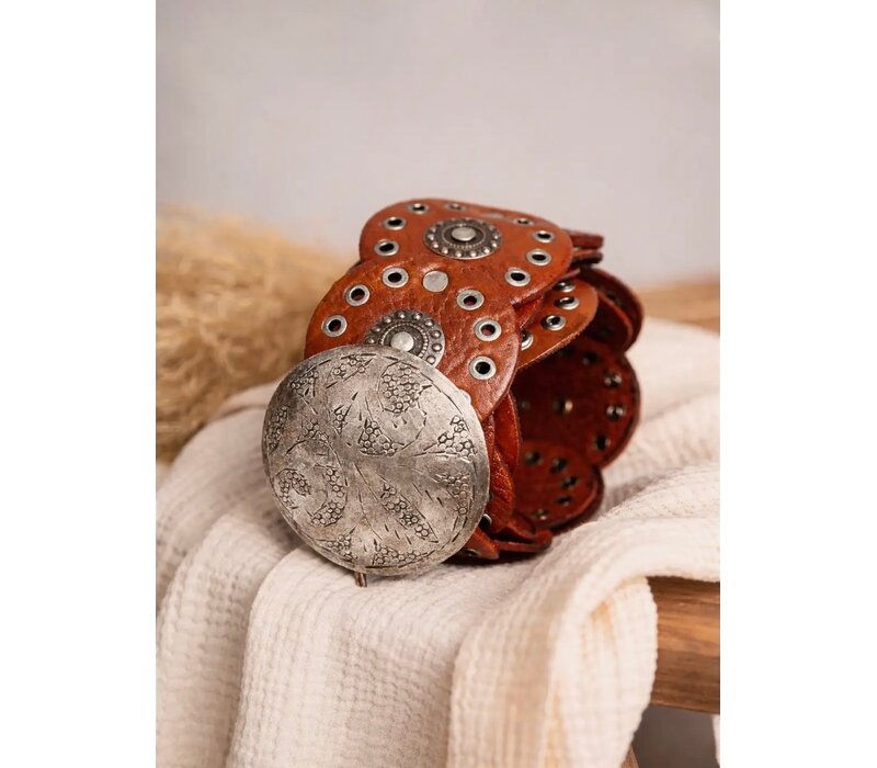 LULA Alpha Tan Silver Disc Leather Belt