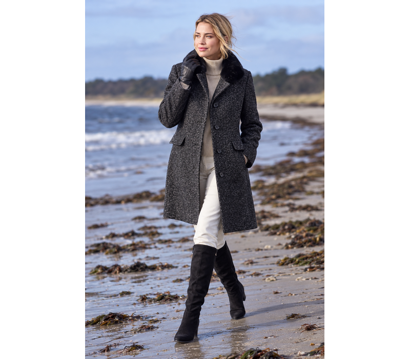 Junge CHANEL Herringbone Wool mix Coat