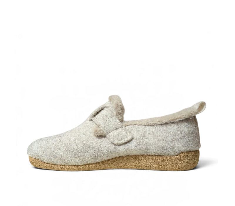 Toni Pons MONI-FP Stone Buckle Slipper