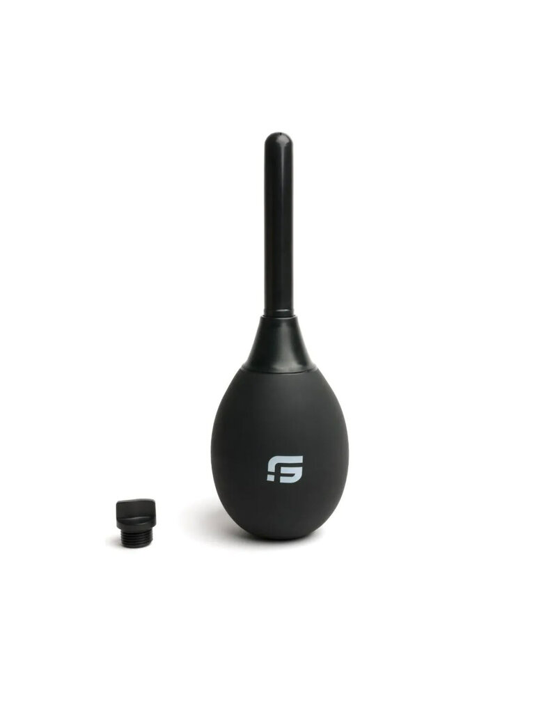 Sport Fucker Locker Room Universal Bulb Travel Douche Kit