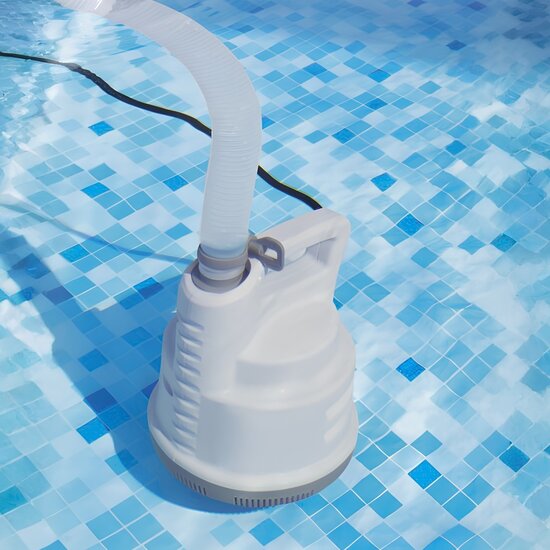 Bestway dompelpomp voor afvoeren zwembadwater