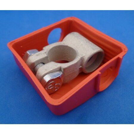RS315P  accupoolklem isolator rood