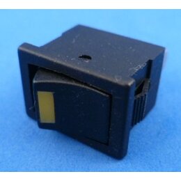 E701 aan/uit met LED geel