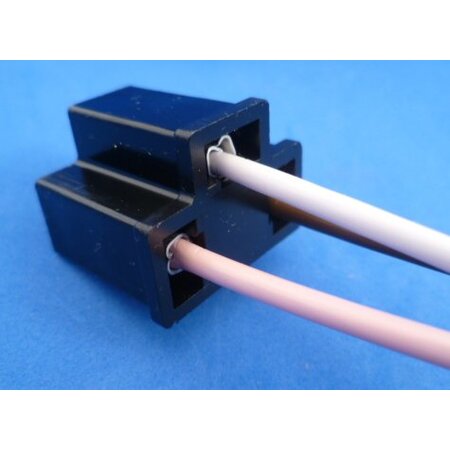 BH033 H4 lampstekker recht