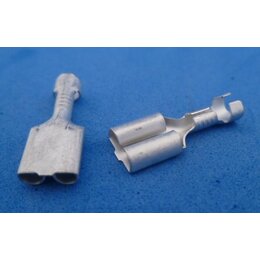 19-2381  female 6,3 mm kontakt