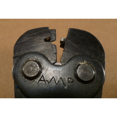 AMP krimptang 574868 gebruikt