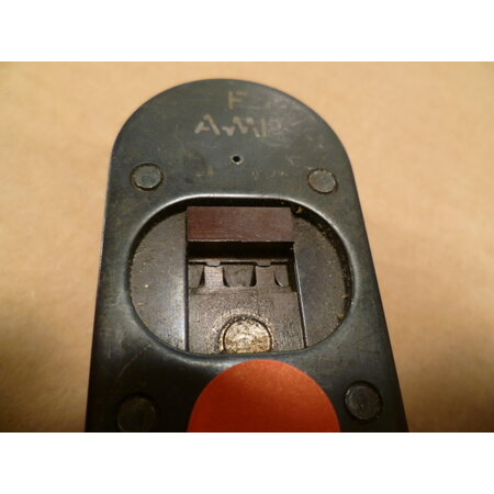 2 krimptangen AMP  gebruikt