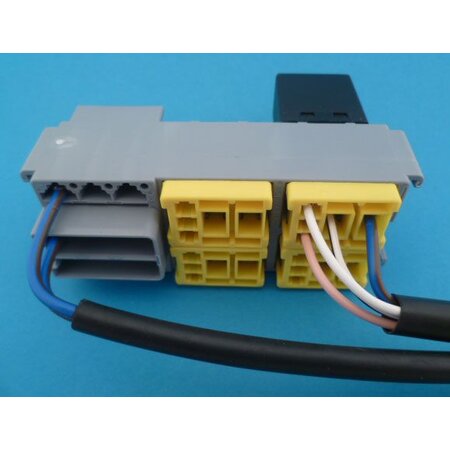 R01560 voet 4 x rel + 6 x zekering