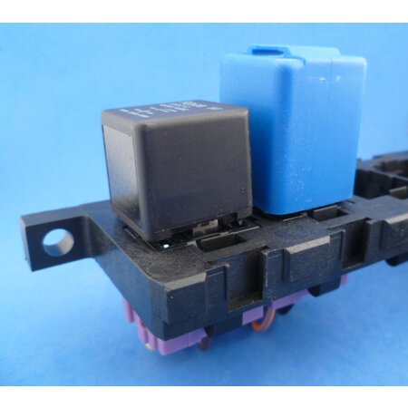 Frame voor 6 relaisvoeten RELH18