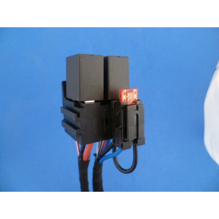 RELH009-AB  relaisvoet met aanbouwmogelijkheid