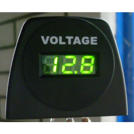 voltmeter digitaal groen 6 - 33 Volt