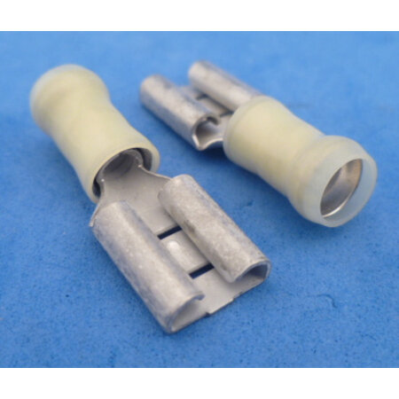 555NYLW  schuifstekker 9,5 x 1,2