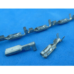 3-9920  female kontakt