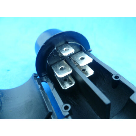 SD111-ZT  stekker 3 polig