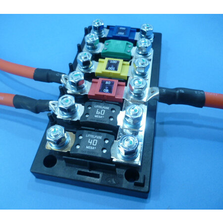 FHA-MEGA-6  zekeringkast 6 voudig