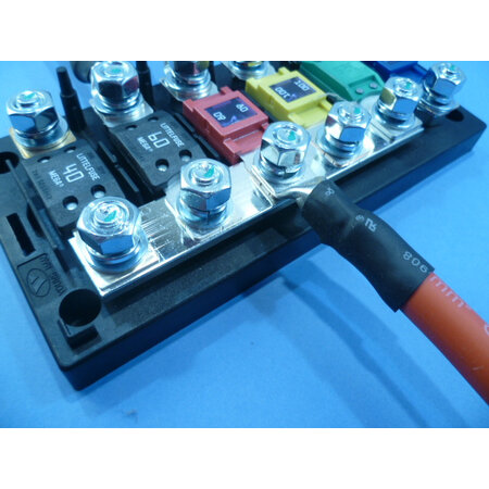 FHA-MEGA-6  zekeringkast 6 voudig