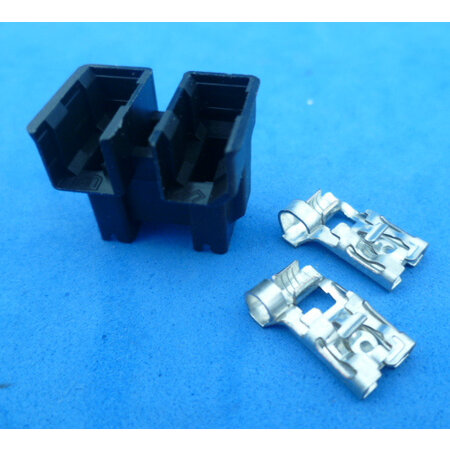 30-148B koplampstekker haaks H7 zwart 2-polig