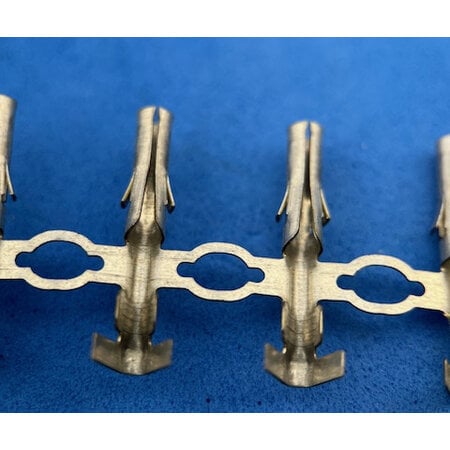 3-9921 rond 2,36mm female