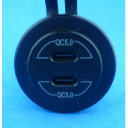 USB.QC5.0  dual USB C laadaansluiting