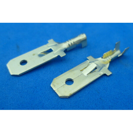 3-2067  male 8,0 x 0,8 mm