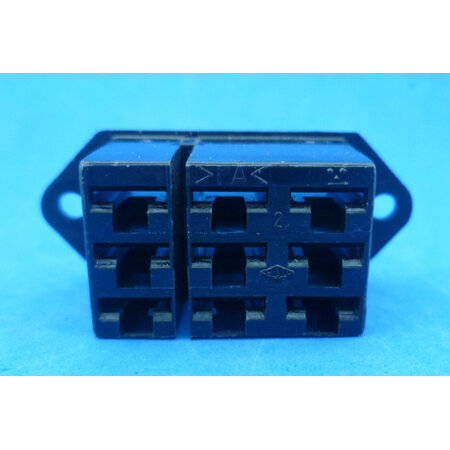 Stekkerblok 9 polig met montageflens