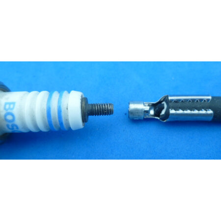 IT192D bougiestekkerrecht M4