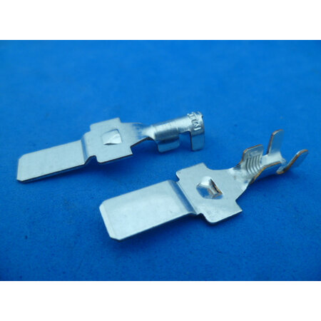 17700-52 male 8x0.8mm 4-6mm2