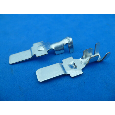 17710-52 male 8x0.8mm 8-10mm2