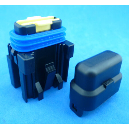 M01320 Leeg zekeringhuis waterdicht