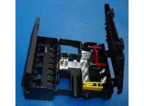 FHA00710  Battery fuse box