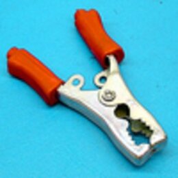 BBC40R  Laadklem rood